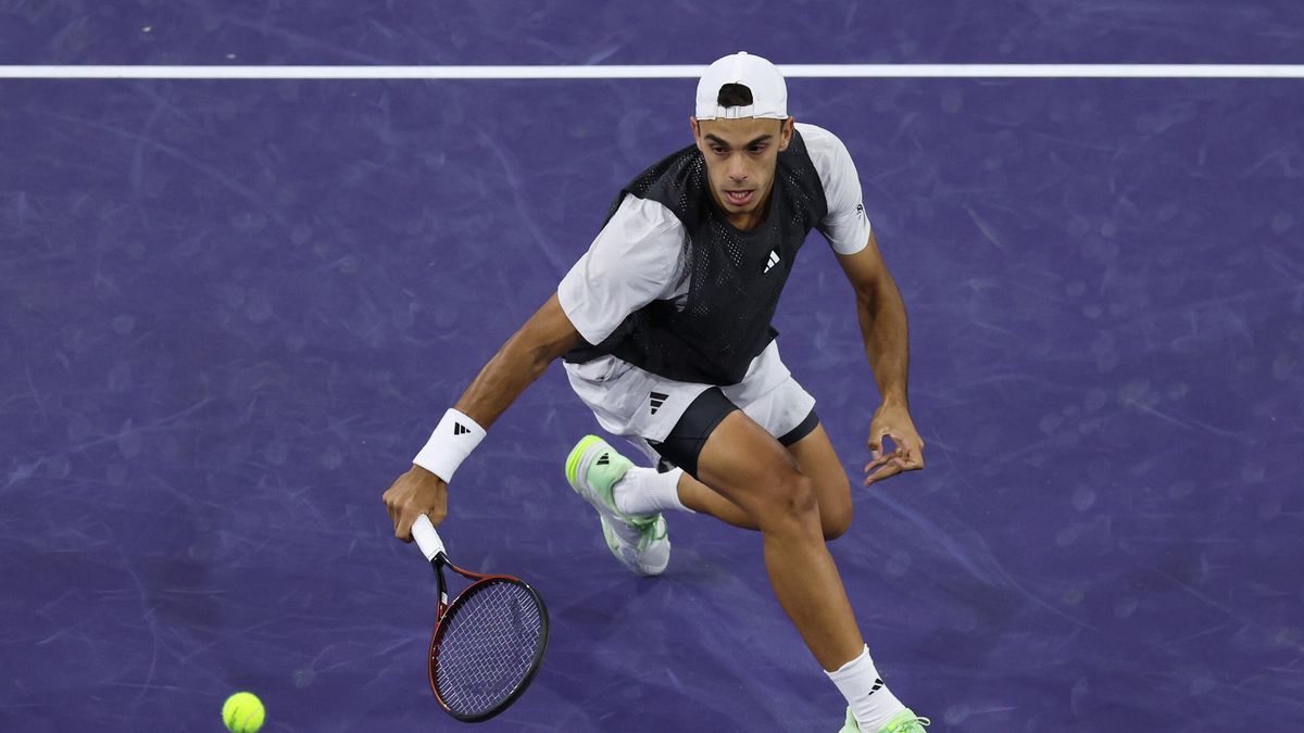 Francisco Cerúndolo eliminated, while Alcaraz, Sinner and Swiatek advanced to the round of 16 in Indian Wells
