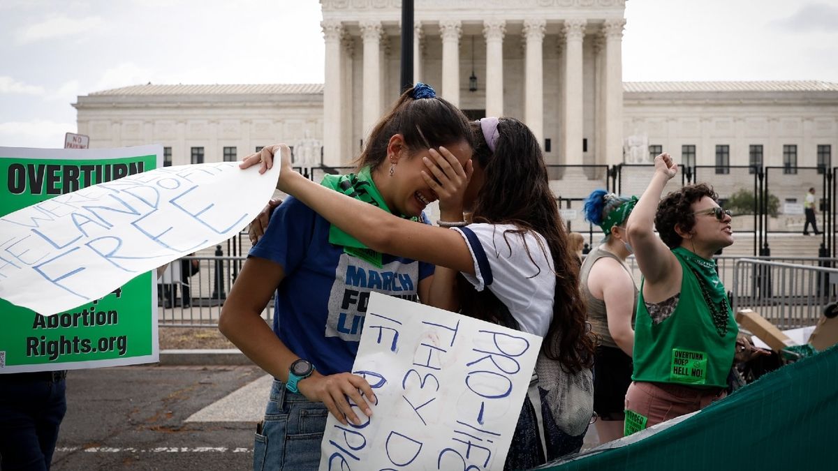 Aborto: Biden anuncia medidas para limitar el fallo de la Corte Suprema