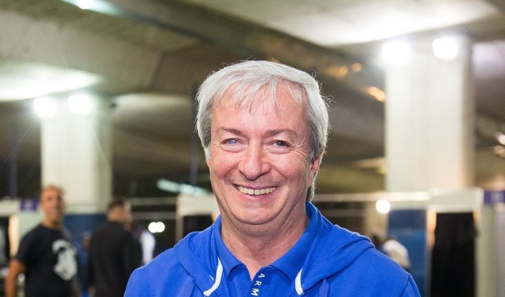 Fabián Berlanga, president of Vélez, will request today in the League that the final match of the Cup be brought forward. The authorities will surely deny his request. Fabián Berlanga, president of Vélez, will request today in the League that the final match of the Cup be brought forward. The authorities will surely deny his request.