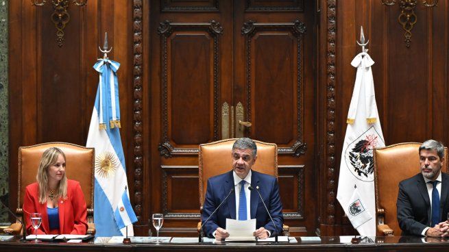 Jorge Macri junto a Clara Muzzio y Matías López en la apertura de sesiones del 1 de marzo del 2025.