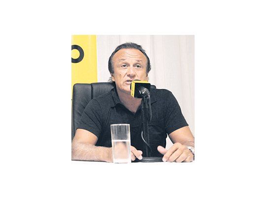 El humorista acepta que en Santa Fe sólo se lo conoce mayoritariamente por su participación en el grupo Midachi.
