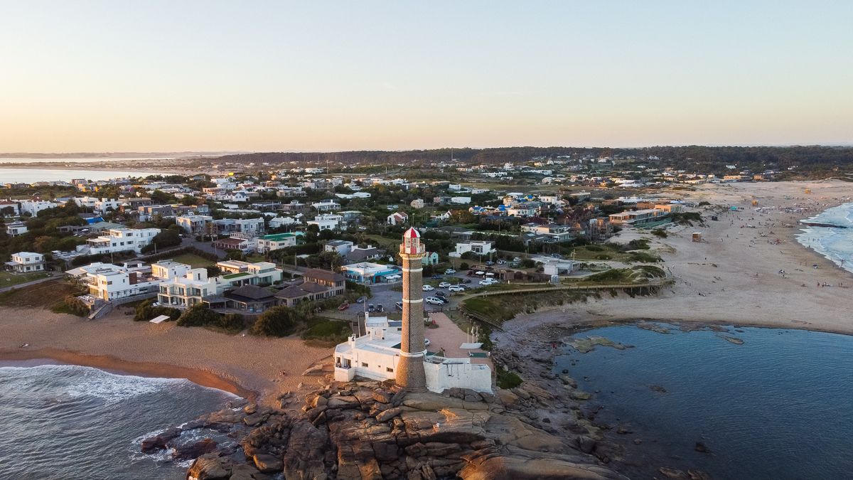 How were the exclusive vacations of Argentine businessmen in José Ignacio and Punta del Este?