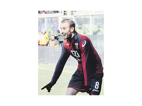Rodrigo Palacio y su festejo simiesco. El delantero está pasando por un gran momento y marcó su 13° gol en la temporada y está a tres de «Totó» Di Natale, del Udinese.