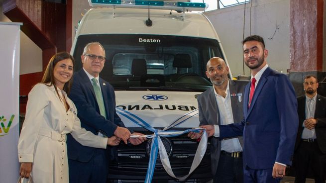 El embajador de Israel, Eyal Sela, junto al diputado bonaerense de La Libertad Avanza, Nahuel Sotelo.&nbsp;