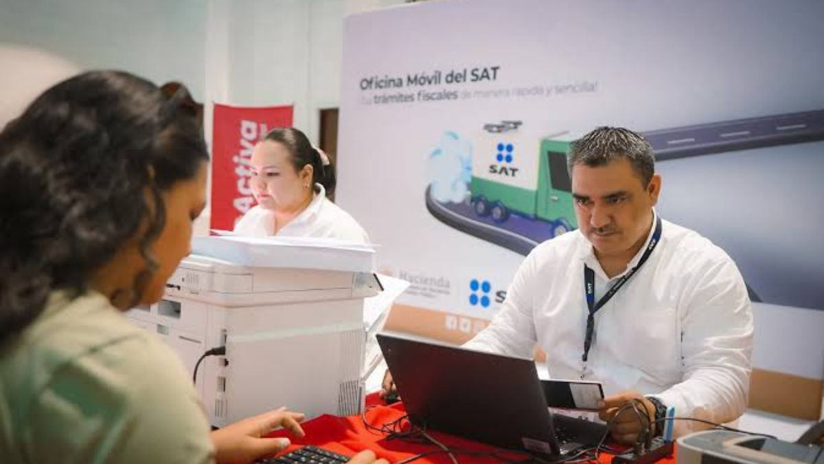 El SAT intensifica visitas a domicilio: ¿estás en la lista?
