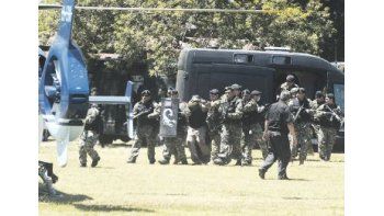Cristian Lanatta y Víctor Schillaci fueron recapturados en la mañana de ayer tras distintos allanamientos en la provincia de Santa Fe, después de permanecer quince días prófugos luego de fugarse del penal de General Alvear. Fueron trasladados hacia los tribunales de Comodoro Py.