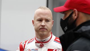 la bronca del piloto ruso que fue despedido de la formula 1: no hubo razon legal