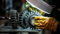 The importing openness and lack of state assistance plans are threatening Argentine SMEs.