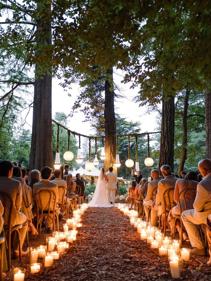 La pareja celebró una ceremonia íntima en la Estancia Bosque Alegre, rodeada de naturaleza. La pareja celebró una ceremonia íntima en la Estancia Bosque Alegre, rodeada de naturaleza.