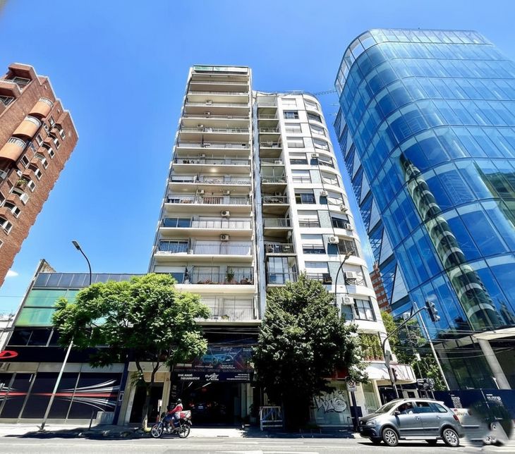 Avenida del Libertador al 1300 en Vicente López, zona cotizada en donde los alquileres superan $1.000.000 al mes por departamentos de tres ambientes Avenida del Libertador al 1300 en Vicente López, zona cotizada en donde los alquileres superan $1.000.000 al mes por departamentos de tres ambientes