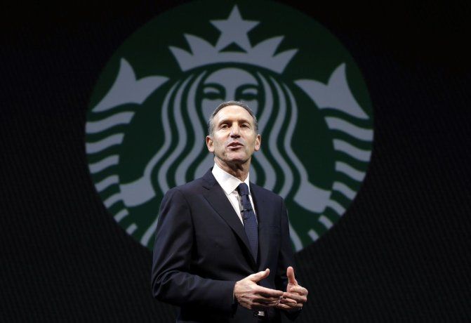 Starbucks, la empresa impulsada por Howard Schultz, cuenta con más de 38.000 sucursales en todo el mundo. Starbucks, la empresa impulsada por Howard Schultz, cuenta con más de 38.000 sucursales en todo el mundo.