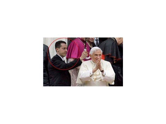Paolo Gabriele junto al Papa.