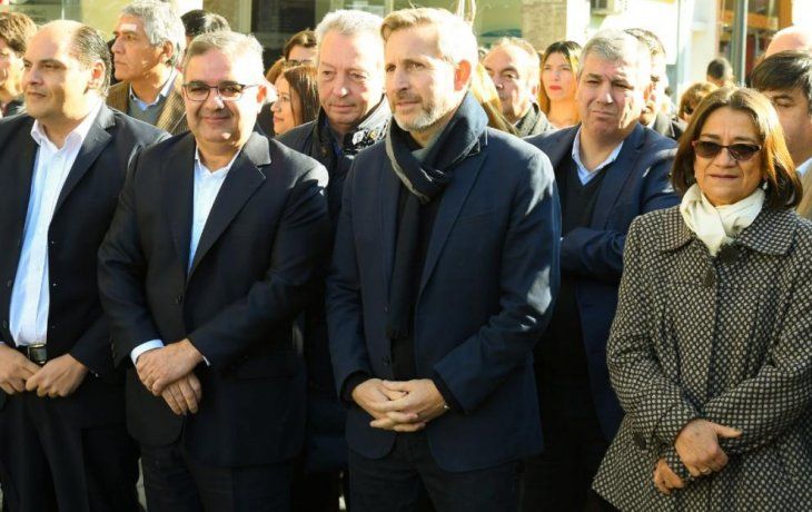 Rogelio Frigerio junto a Lucía Corpacci.