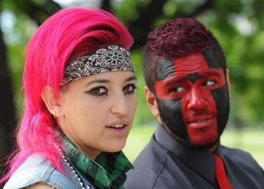 Fanáticos de Lady Gaga llenaron de color la previa (foto 10)