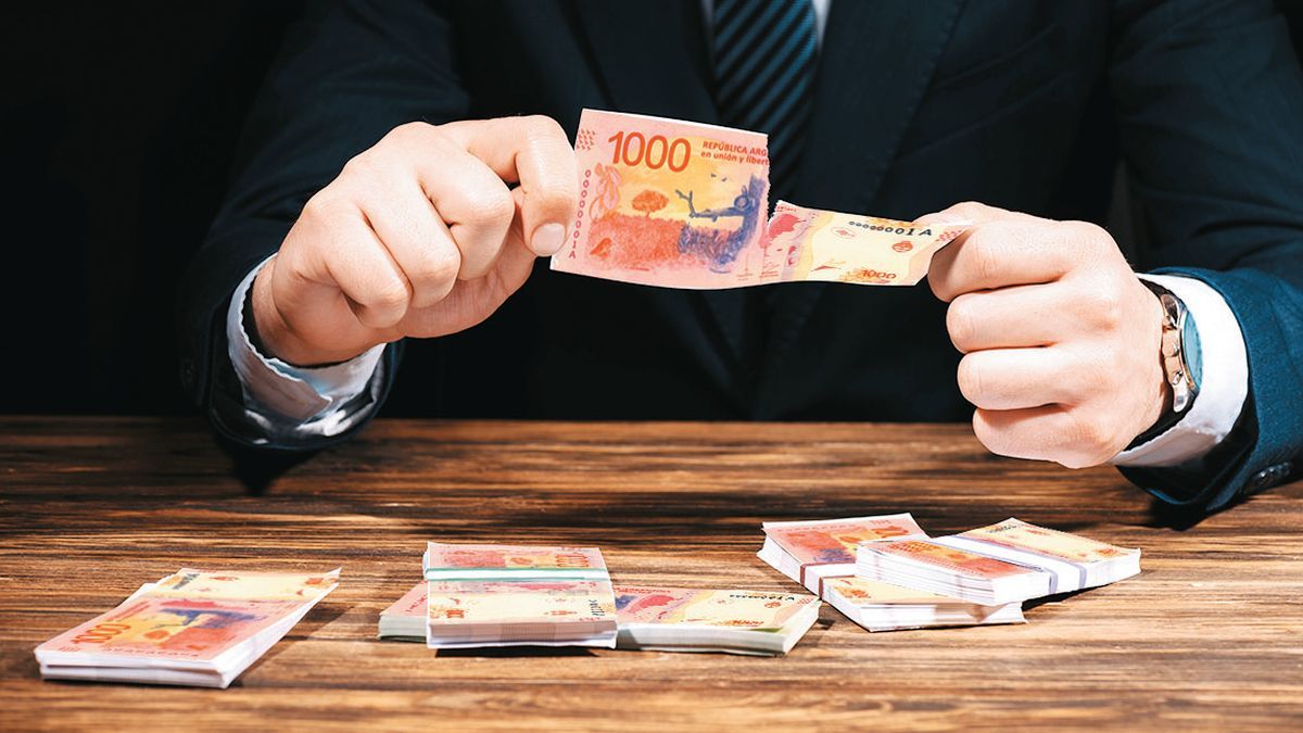 noises by reserves, tapering, and the agreement with the IMF