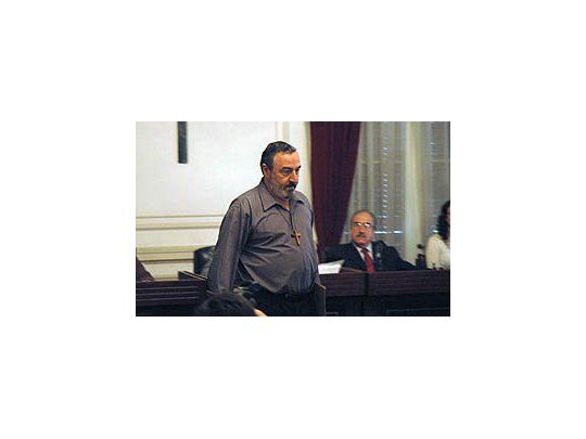 Testimonio clave en juicio a Von Wernich: para sacerdote la Iglesia es responsable
