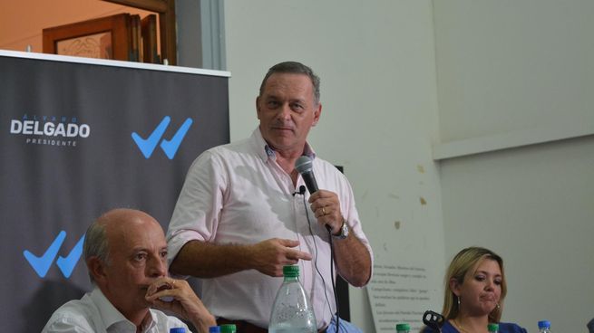 El precandidato presidencial Álvaro Delgado planteó sus suspicacias sobre el respaldo del PT de Brasil al Frente Amplio.