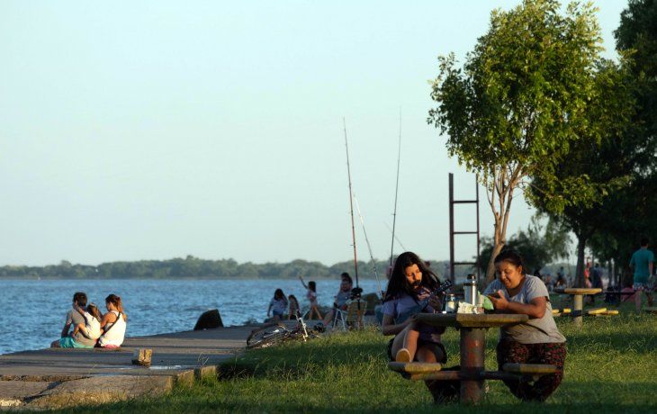 El Servicio Meteorológico Nacional pronosticó una mínima de 23 grados y una máxima de 30 para la Ciudad de Buenos Aires.