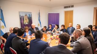 Bullrich encabezó una reunión interna del bloque de senadores libertarios. Bullrich encabezó una reunión interna del bloque de senadores libertarios.