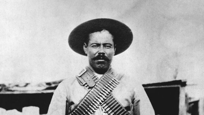 Nace José Doroteo Arango Arámbula, más conocido como Pancho Villa en 1878.