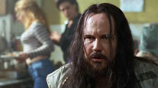 El día de la bestia, de Alex de la Iglesia, cumple 30 años y se verá en Buenos Aires Rojo Sangre 