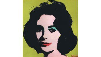 Mientras en Nueva York se anunciaba la subasta, en mayo, de «Liz 5» realizado por Andy Warhol, familiares de Richard Burton ofrecieron a los herederos de Taylor el panteón familiar en Gales, Inglaterra.