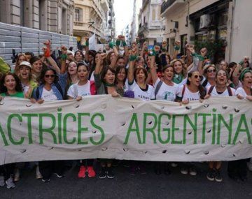 Actrices Argentinas reclamó el tratamiento urgente del proyecto de ley para la interrupción legal del embarazo.