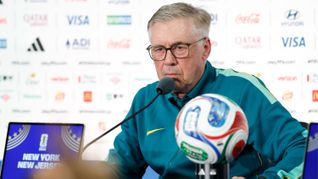 Carlo Ancelotti, único DT ganador de cinco Champions League, está próximo a disputar por primera vez un Mundial como entrenador principal. Carlo Ancelotti, único DT ganador de cinco Champions League, está próximo a disputar por primera vez un Mundial como entrenador principal.