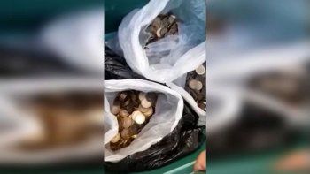 ¿negocio y delito? vendio monedas, logro doble y ahora...