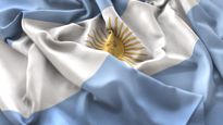 ámbito.com | bandera-argentina-foto-estudio-ruffled-belleza-vertical-primer-plano.jpg