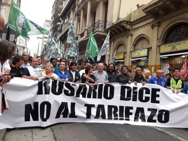 21F Rosario Tarifazo.jpg