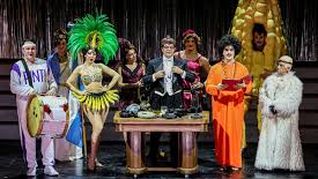 Las réplicas perfectas de Tato Bores y Enrique Pinti, encarnados con genialidad por Marco Antonio Caponi y Sebastián Suñé, respectivamente. Sus monólogos son de lo más celebrado y disfrutable. Las réplicas perfectas de Tato Bores y Enrique Pinti, encarnados con genialidad por Marco Antonio Caponi y Sebastián Suñé, respectivamente. Sus monólogos son de lo más celebrado y disfrutable.