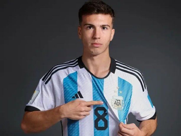 Perrone podría ingresar en la lista definitiva de Scaloni. Perrone podría ingresar en la lista definitiva de Scaloni.