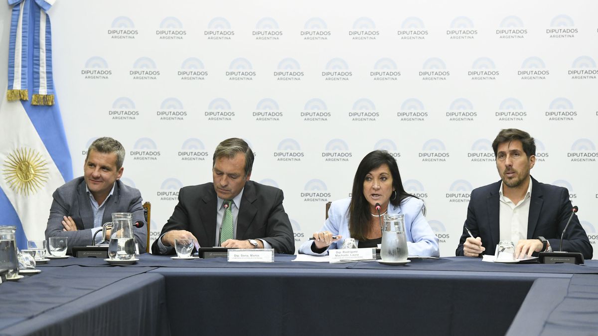 Deputies advanced with reforms in legitimate defense and the trial regime in absentia Deputies advanced with reforms in legitimate defense and the trial regime in absentia