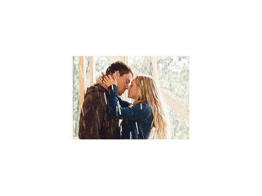 Contra lo pensado, un pequeño film romántico, «Dear John», derrotó a «Avatar» en la octava semana de exhibición en los EE.UU.