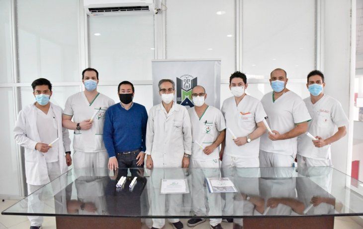 El equipo de residentes de Cirugía Bariátrica.