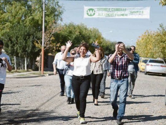 Misma línea. Carreras, ministra de Turismo en la última gestión, apunta a dar garantías de continuidad.