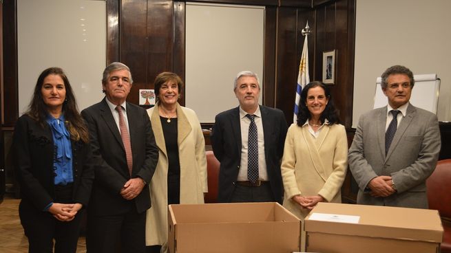 La ministra de Economía, Azucena Arbeleche, presentó el proyecto de Rendición de Cuentas en el Parlamento.