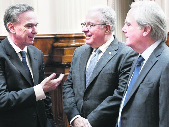 mudanza. Miguel Ángel Pichetto, ayer en el Senado.