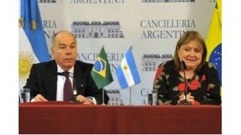 La canciller, Susana Malcorra junto con su par brasilero, Mauro Vieira.