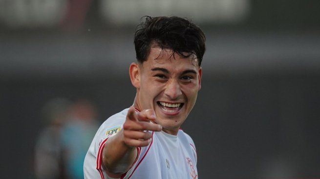 Tomás Porra le dio la asistencia a Nicolás Blandi para el gol de la victoria.