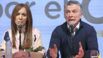 Mauricio Macri y María Eugenia Vidal reconocieron la derrota sin que se conozcan los datos oficiales del escrutinio provisorio.