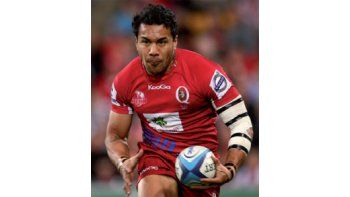ámbito.com | Duro ataque. Ioane, de Reds, inicia un avance ante Brumbies.