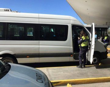 Una de las coronacombis detenidas en Mar del Plata por la CNRT.