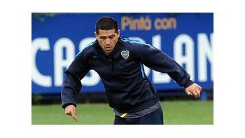Riquelme volvió a hacer fútbol y marcó un gol en la última práctica.