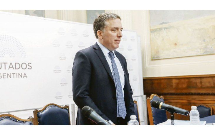 ámbito.com | Números. Mientras se anunciaba la oferta en Lecaps, Nicolás Dujovne presentaba  en Diputados los lineamientos del Presupuesto 2019.