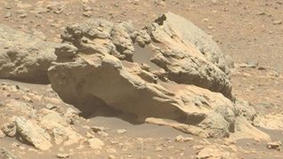 La roca metálica fue detectada por Perseverance en el cráter Jezero. La roca metálica fue detectada por Perseverance en el cráter Jezero.