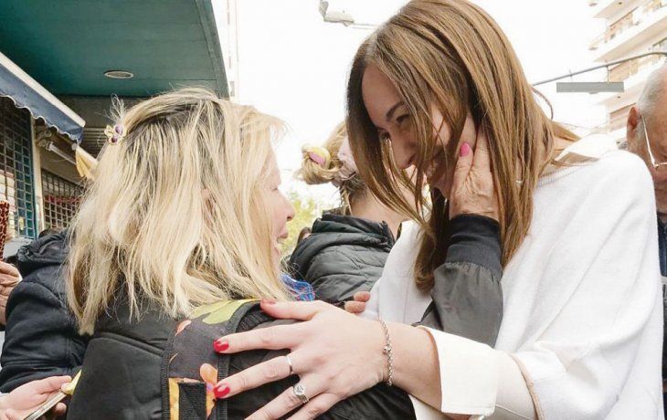 contacto. María Eugenia Vidal recorrió ayer el distrito de San Miguel como parte de su campaña por la reelección.