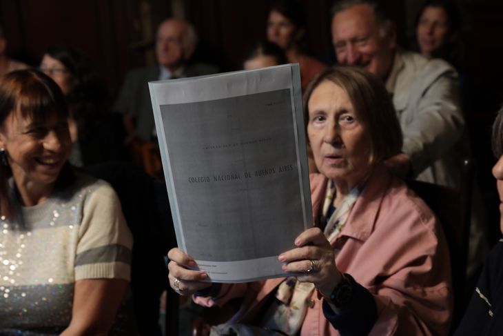 Las homenajeadas recibieron su legajo completo durante el acto. Las homenajeadas recibieron su legajo completo durante el acto.