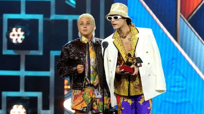 Ca7riel y Paco Amoroso se llevaron sus primeros Grammys.